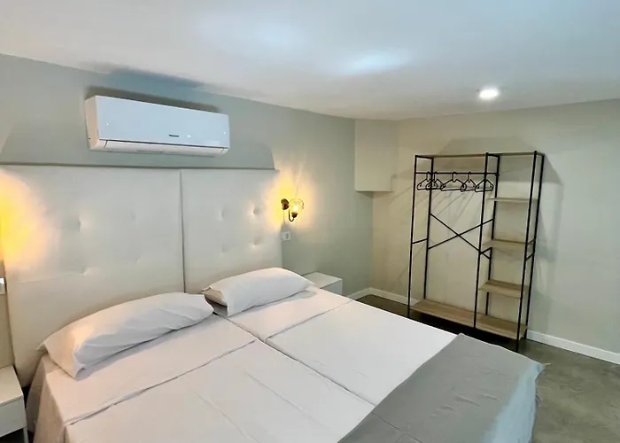 Ribera Suites Gp